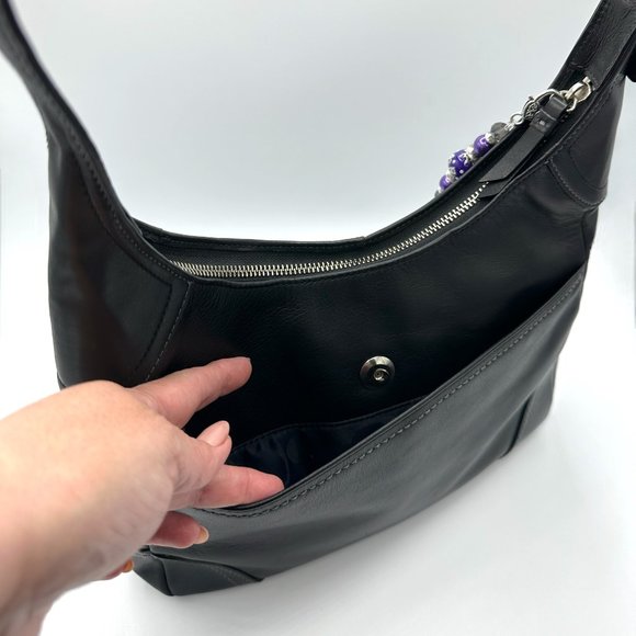 Vintage COACH Legacy Black Leather Hobo Shoulder/Handbag in EVC - Picture 7 of 16